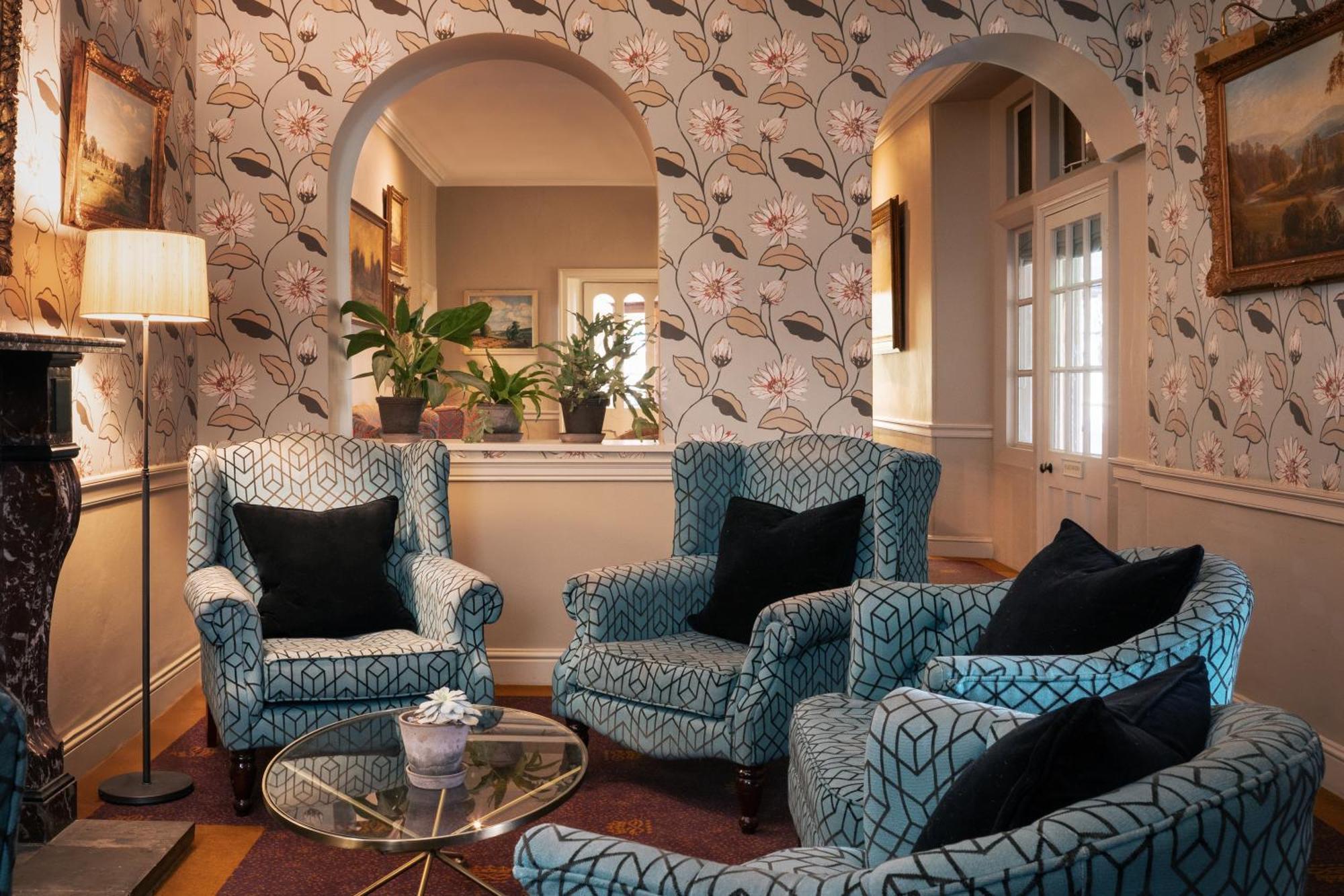 The Devonshire Arms Hotel At Болтон-Эбби Экстерьер фото