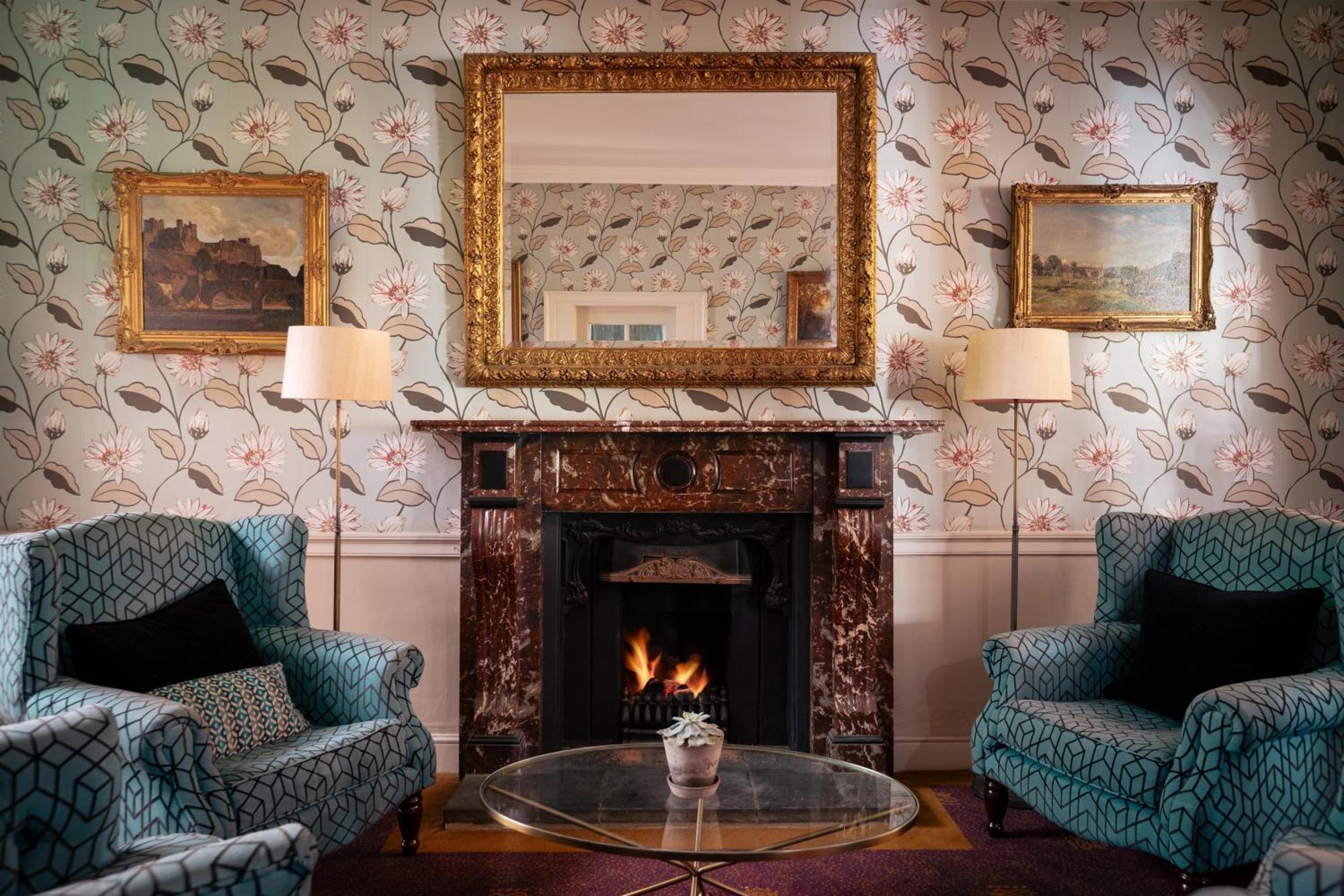 The Devonshire Arms Hotel At Болтон-Эбби Экстерьер фото
